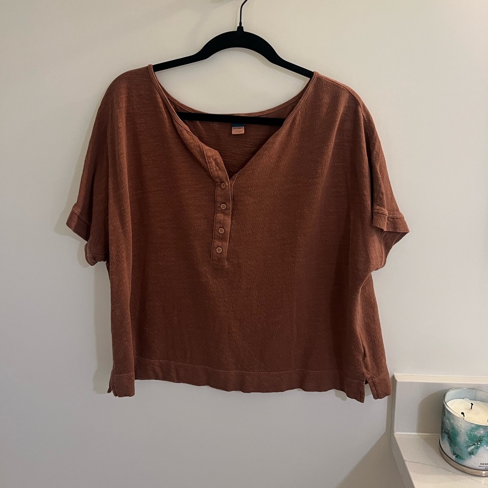 •FINAL SALE• short sleeved cropped brown tee old navy